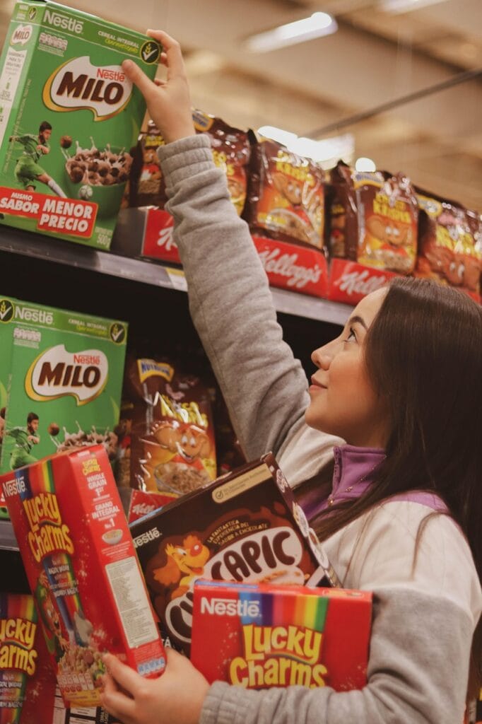 supermarket, woman, shopping, colombia, grocery shopping, convenience store, grocery store, supermarket, supermarket, grocery shopping, grocery shopping, convenience store, convenience store, convenience store, convenience store, convenience store, grocery store, grocery store, grocery store, grocery store, grocery store | The #1 Healthy Cereal Isn’t New—It’s the One You’ve Been Eating for Years