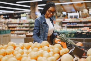 woman shopping for fruits